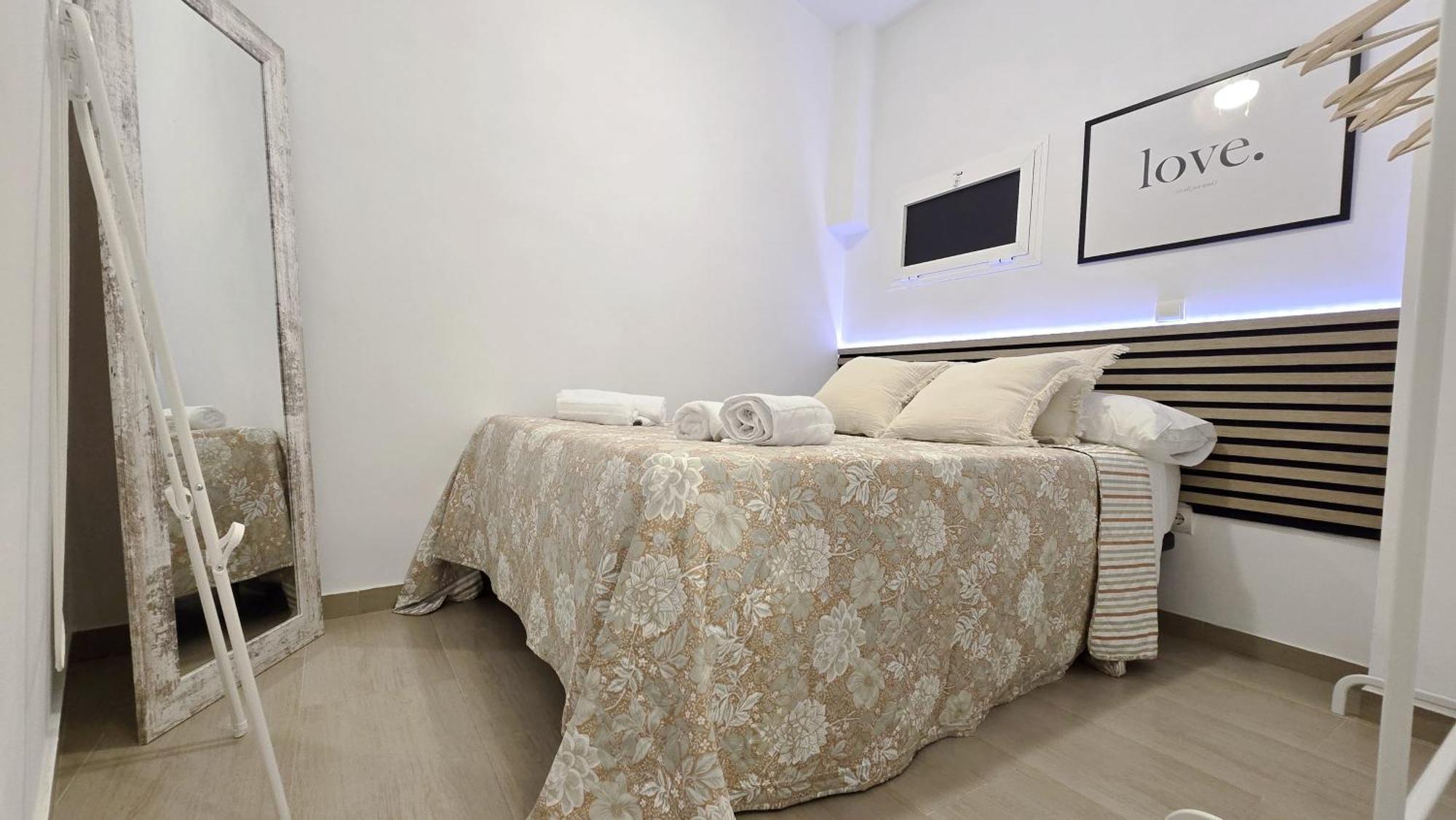 Apartamento El Chiquito - Centro De Малага Экстерьер фото